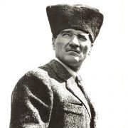 Mustafa Kemal Ataturk'ü Anıyoruz