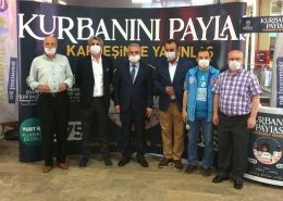 Perpa'da Kurban Bağış Standı Açıldı