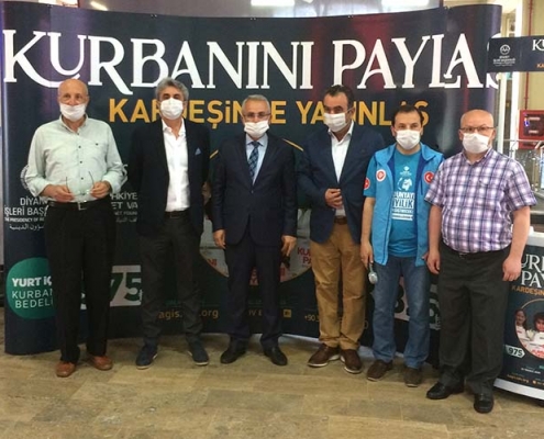 Perpa'da Kurban Bağış Standı Açıldı