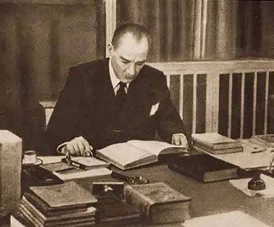 Atatürk'ün Önerdiği Kitaplar