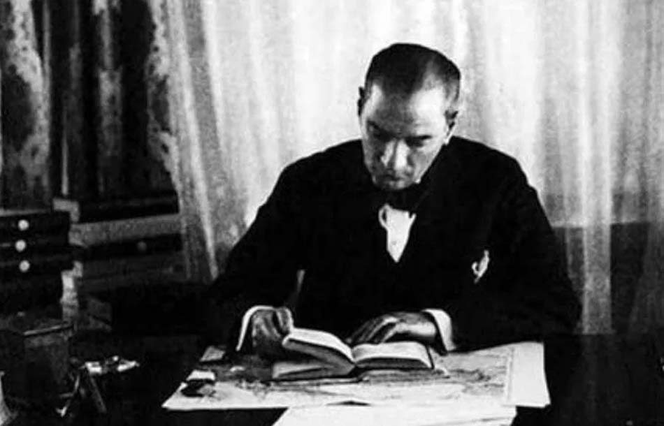 Atatürk'ün Önerdiği Kitaplar