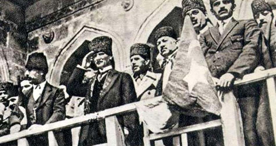 İzmir'in Kurtuluşu 9 Eylül 1922 Kutlu Olsun